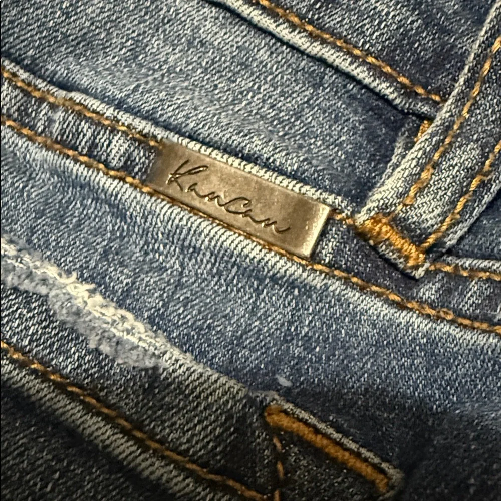👖 KanCan Distressed Skinny Jeans – Medium Wash (Style KC4086D) {5/26} - Picture 9 of 11